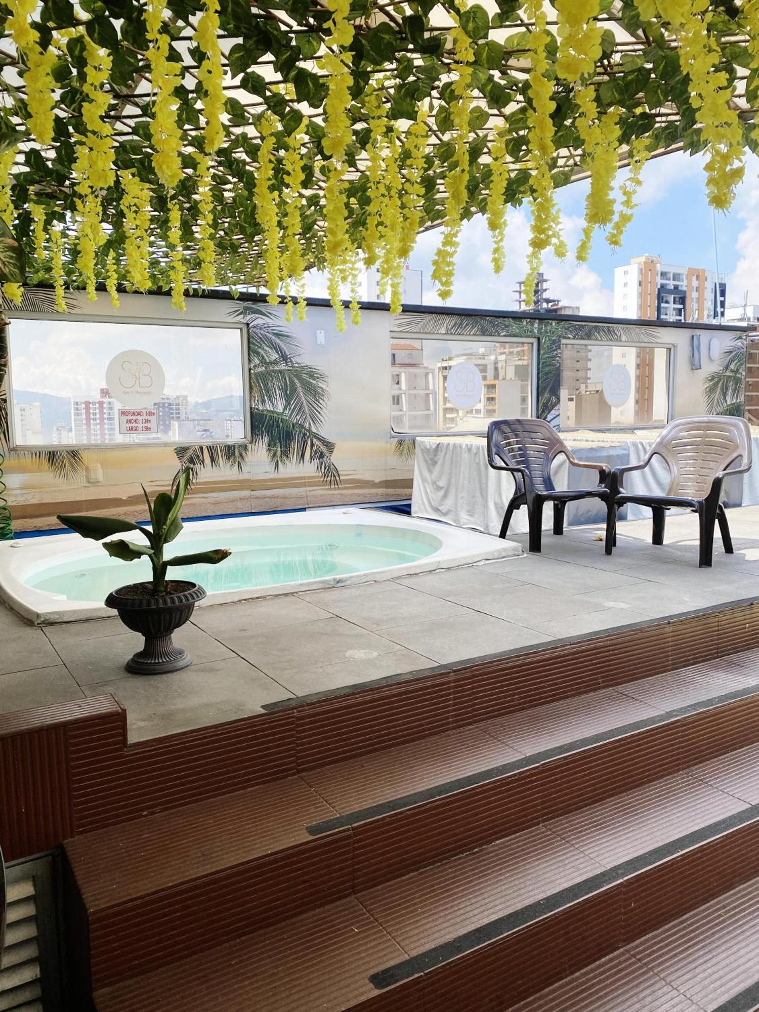Hotel La Serrania Bucaramanga Eksteriør billede